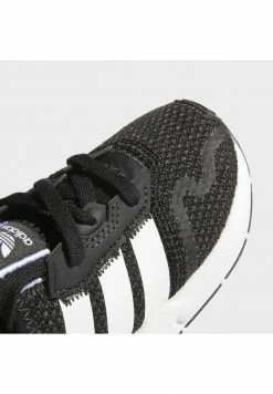 Adidas Originals SWIFT RUN UNISEX - Trainers - Core Black/ftwr White/core Black -Adidas Originals Shop b064772c884b45428f2935f41602e9b1