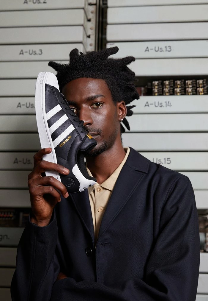 Adidas Originals SUPERSTAR VEGAN - Trainers - Core Black/footwear White/gold Metallic 3 Adidas Originals SUPERSTAR VEGAN - Trainers - Core Black/footwear White/gold Metallic - Image 3