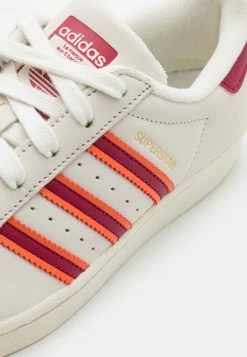 Adidas Originals SUPERSTAR - Trainers - White -Adidas Originals Shop b49ccca985924ab5bbbeb0923ac935ae