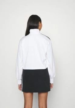 Adidas Originals CROPPED HALFZIP - Sweatshirt - White 13 Adidas Originals CROPPED HALFZIP - Sweatshirt - White -Adidas Originals Shop b7f5827fb424464bb4ad3a95a4ddc846