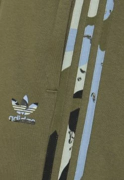 Adidas Originals Shorts - Focus Olive 5 Adidas Originals Shorts - Focus Olive -Adidas Originals Shop b897fd569c1845ae87f821fb0c8d8c82
