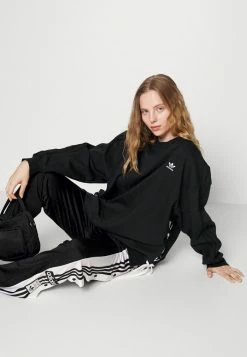 Adidas Originals CREW - Sweatshirt - Black -Adidas Originals Shop b975ee39164343c4a4f3cdad4cc7ef38