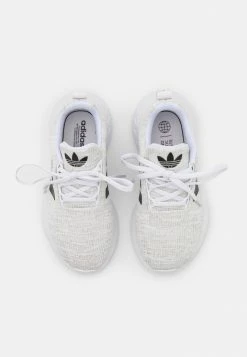 Adidas Originals SWIFT RUN 22 UNISEX - Trainers - Footwear White/core Black/grey One -Adidas Originals Shop baa1901be8a448499b5b6c1ebfa0bbed