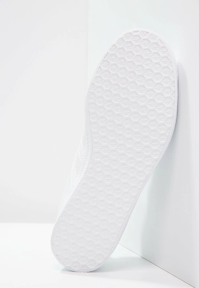 Adidas Originals GAZELLE - Trainers - White 5 Adidas Originals GAZELLE - Trainers - White - Image 5