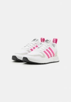 Adidas Originals MULTIX UNISEX - Trainers - Footwear White/pulse Magenta/grey One -Adidas Originals Shop bcbdfe822b5a4a868104a7681acc9281
