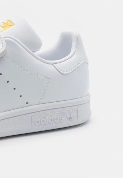 Adidas Originals STAN SMITH UNISEX - Trainers - Footwear White/gold Metallic 14 Adidas Originals STAN SMITH UNISEX - Trainers - Footwear White/gold Metallic -Adidas Originals Shop bd0b28e4d1f745808dd89f932acfb1fa