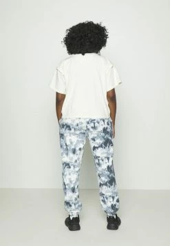 Adidas Originals ADICOLOR - Basic T-shirt - Beige -Adidas Originals Shop bd21fe4475d5415b888afa4801384f77