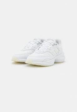Adidas Originals ZENTIC - Trainers - Footwear White/silver Metallic/core Black 13 Adidas Originals ZENTIC - Trainers - Footwear White/silver Metallic/core Black -Adidas Originals Shop bda683f0aa3b4f6a9577d9ccdae76a79