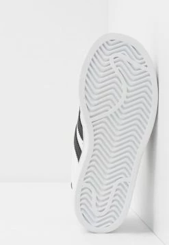 Adidas Originals SUPERSTAR - Trainers - Footwear White/core Black -Adidas Originals Shop bde1f5c4cb404200bffcad88ab755ddb
