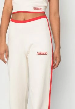 Adidas Originals STRAIGHT PANT - Tracksuit Bottoms - Offwhite -Adidas Originals Shop be268f7e98154ab0bcdb06d72d21f648