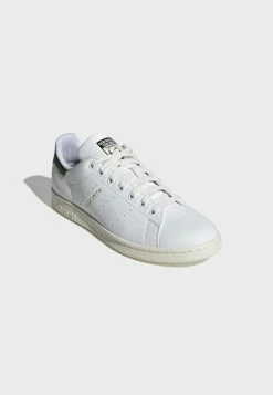 Adidas Originals STAN SMITH - Trainers - White -Adidas Originals Shop bf4873582e454ab08b3d0ad1aeee4426