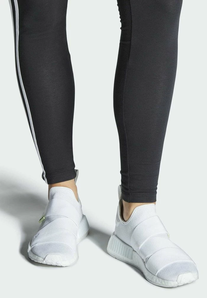 Adidas Originals NMD_R1 - Trainers - White 1 Adidas Originals NMD_R1 - Trainers - White