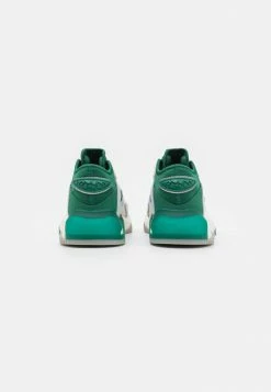 Adidas Originals STREETBALL II UNISEX - Trainers - Footwear White/team Dark Green/ecru Tint -Adidas Originals Shop c34c8dc109ff49249864c4afc609357d