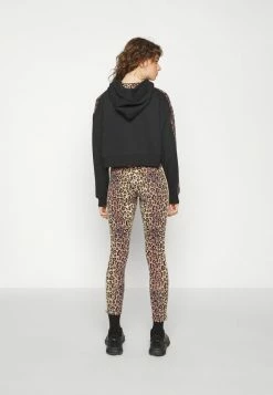 Adidas Originals LEOPARD LEGGINGS - Leggings - Trousers - Black/multicolor -Adidas Originals Shop c514c49bf4e546cd8db1a00153e457ce