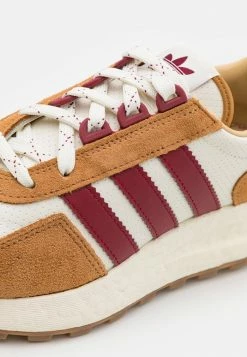 Adidas Originals RETROPY E5 UNISEX - Trainers - Copper Flat/team Colleg Burgundy/off White -Adidas Originals Shop c99c8aadc0314b79b4418455a0261a88