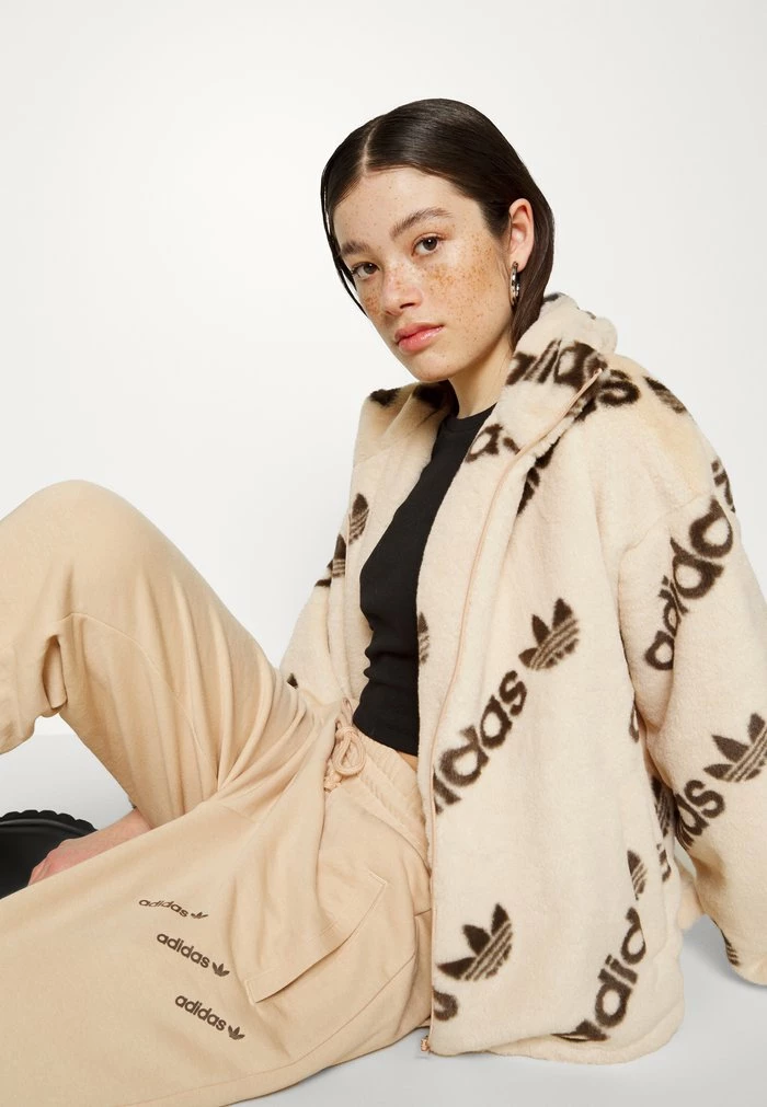 Adidas Originals TRACK PANTS - Tracksuit Bottoms - Halo Blush 8 Adidas Originals TRACK PANTS - Tracksuit Bottoms - Halo Blush - Image 8