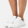 Adidas Originals STAN SMITH - Trainers - White/grey Two/gold