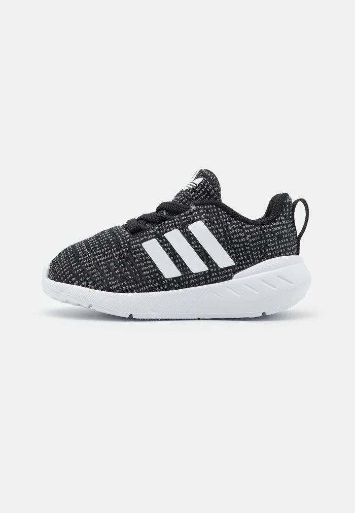 Adidas Originals SWIFT RUN 22 UNISEX - Trainers - Core Black/footwear White/grey Five 1 Adidas Originals SWIFT RUN 22 UNISEX - Trainers - Core Black/footwear White/grey Five