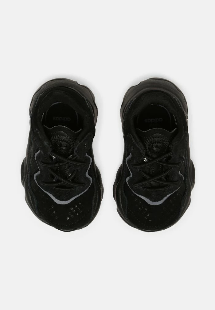 Adidas Originals OZWEEGO UNISEX - Trainers - Core Black/night 4 Adidas Originals OZWEEGO UNISEX - Trainers - Core Black/night - Image 4