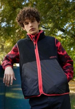 Adidas Originals VEST - Waistcoat - Black -Adidas Originals Shop cb5be0c32dd24b33ba32ada34749fe5c
