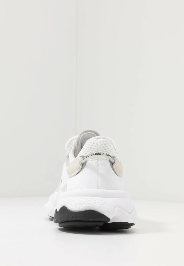 Adidas Originals OZWEEGO - Trainers - Footwear White/core Black 5 Adidas Originals OZWEEGO - Trainers - Footwear White/core Black - Image 5
