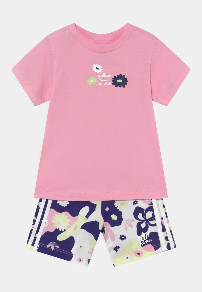 Adidas Originals TEE SET - Print T-shirt - True Pink/white/almost Lime/legacy Indigo 1 Adidas Originals TEE SET - Print T-shirt - True Pink/white/almost Lime/legacy Indigo