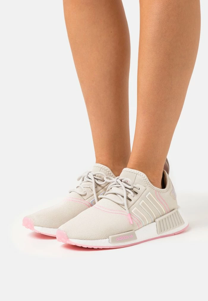 Adidas Originals NMD_R1 - Trainers - Clear Brown/bliss Pink/footwear White 1 Adidas Originals NMD_R1 - Trainers - Clear Brown/bliss Pink/footwear White
