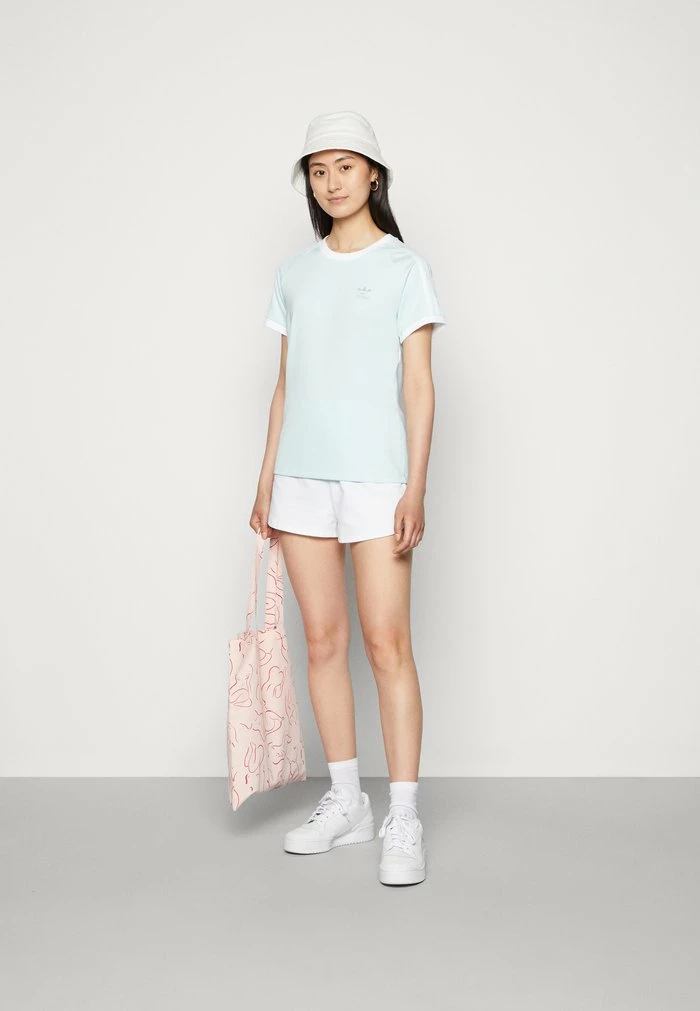 Adidas Originals SLIM TEE - Print T-shirt - Almost Blue 2 Adidas Originals SLIM TEE - Print T-shirt - Almost Blue - Image 2