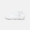 Adidas Originals OZELIA UNISEX - Trainers - White