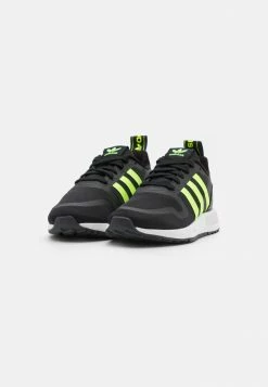 Adidas Originals MULTIX UNISEX - Trainers - Core Black/signal Green/footwear White -Adidas Originals Shop cf6a13714df148359c7ce97387c6b053