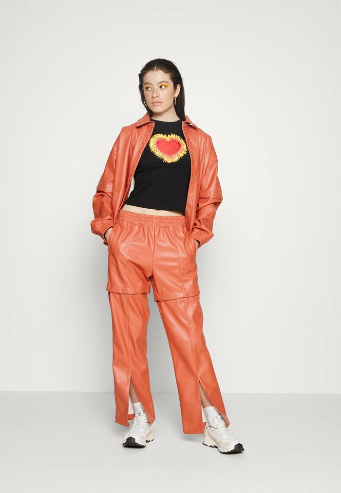 Adidas Originals TRACK PANT - Trousers - Magic Earth 5 Adidas Originals TRACK PANT - Trousers - Magic Earth - Image 5