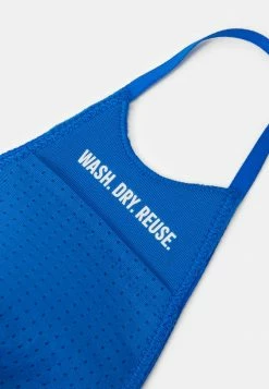 Adidas Originals FACE 3 PACK UNISEX - Community Mask - Bluebird -Adidas Originals Shop d15e77ba3b6642e8a3aa51c885854bab