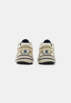 Adidas Originals ASTIR - Trainers - Clear Brown/white/light Gold Metallic 13 Adidas Originals ASTIR - Trainers - Clear Brown/white/light Gold Metallic -Adidas Originals Shop d401248d039c49ac9c62633852b2af46