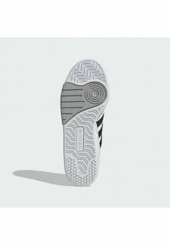 Adidas Originals COURTIC - Trainers - White -Adidas Originals Shop d4471ee184b847fc96d84af9119b93bb