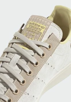 Adidas Originals Trainers - Beige -Adidas Originals Shop d66ecaaf8c76438a873852c1dbbcad64