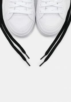 Adidas Originals NIZZA - Trainers - Footwear White -Adidas Originals Shop d7fa9d20e00e4043add1dd4335ff8d7d