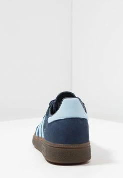 Adidas Originals HANDBALL SPEZIAL UNISEX - Trainers - Collegiate Navy/clear Sky 9 Adidas Originals HANDBALL SPEZIAL UNISEX - Trainers - Collegiate Navy/clear Sky -Adidas Originals Shop d915a5ea111e424694ca55d942dd743f