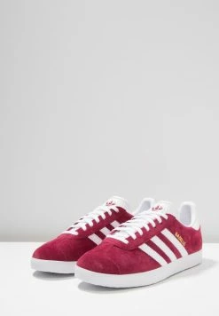Adidas Originals GAZELLE - Trainers - Cburgu/ftwwht/ftwwht -Adidas Originals Shop da93361ee3a14ef0bea6303f8b6652a4