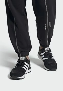 Adidas Originals ZX 700 HD - Trainers - Black/white