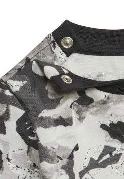 Adidas Originals Print T-shirt - Chalk White/grey Two/carbon/black -Adidas Originals Shop de55299fb9bf4bd3bfba69d56a105adf