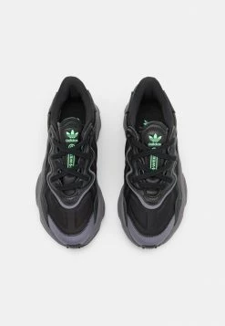 Adidas Originals OZWEEGO UNISEX - Trainers - Black -Adidas Originals Shop e027e75a34c8456a953f2307b543c5ff