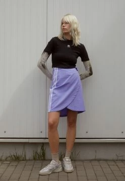 Adidas Originals Basic T-shirt - Black