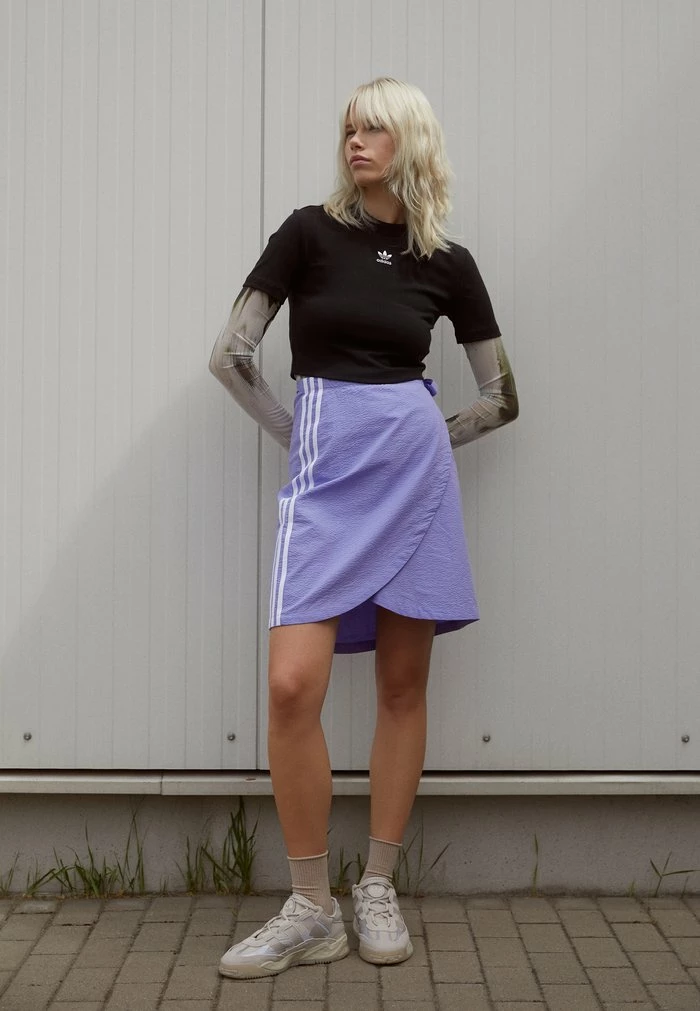 Adidas Originals Basic T-shirt - Black 1 Adidas Originals Basic T-shirt - Black