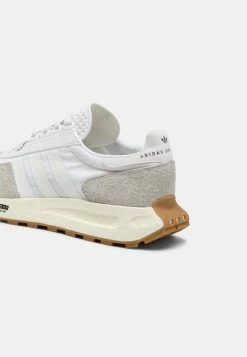 Adidas Originals RETROPY E5 UNISEX - Trainers - Crystal White/matte Silver/white -Adidas Originals Shop e1f808f341ca4e8b8a8fa20ba2ff4638