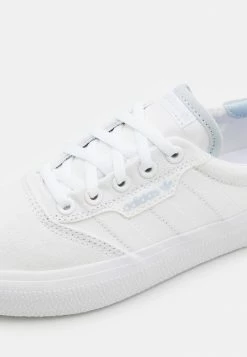 Adidas Originals 3MC UNISEX - Trainers - Footwear White/halo Blue -Adidas Originals Shop e24d744a9d4845abb9a57dc613bc9190