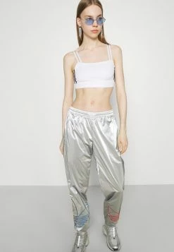 Adidas Originals BRA ORIGINALS ADICOLOR PRIMEGREEN TOP FITTED - Top - White -Adidas Originals Shop e31dfea4537240b0b80894a473b3c513