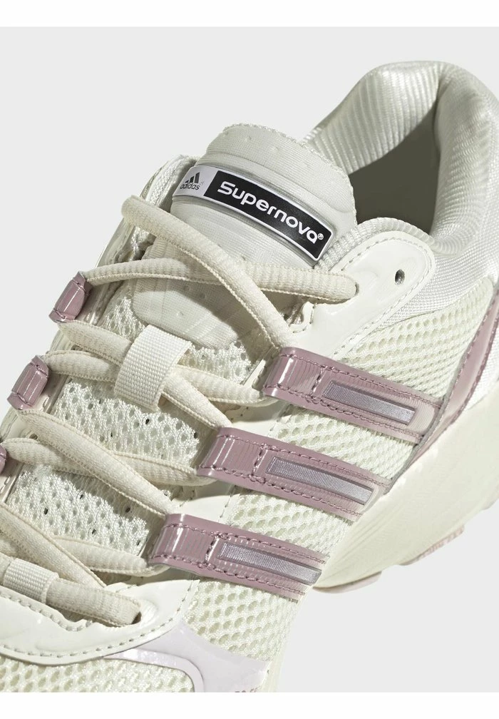 Adidas Originals Trainers - White 7 Adidas Originals Trainers - White - Image 7