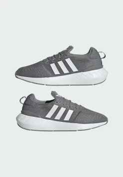 Adidas Originals SWIFT RUN 22 UNISEX - Trainers - Grey 18 Adidas Originals SWIFT RUN 22 UNISEX - Trainers - Grey -Adidas Originals Shop e3ae2d58c6b44656ab9dd214a795fc60