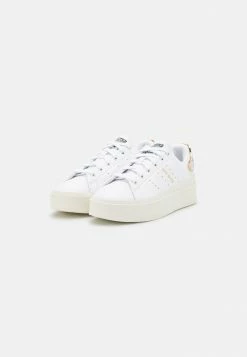 Adidas Originals STAN SMITH BONEGA - Trainers - Footwear White/gold Metallic -Adidas Originals Shop e3c4916db1734bcb91eefa30d1a9d529