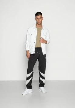 Adidas Originals SHARK PANTS - Tracksuit Bottoms - Black/grey One 6 Adidas Originals SHARK PANTS - Tracksuit Bottoms - Black/grey One -Adidas Originals Shop e457249bcf054b04a8526f47d5cdb422